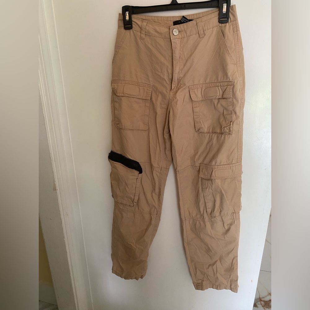Forever 21 girls Beige Cargo Pants